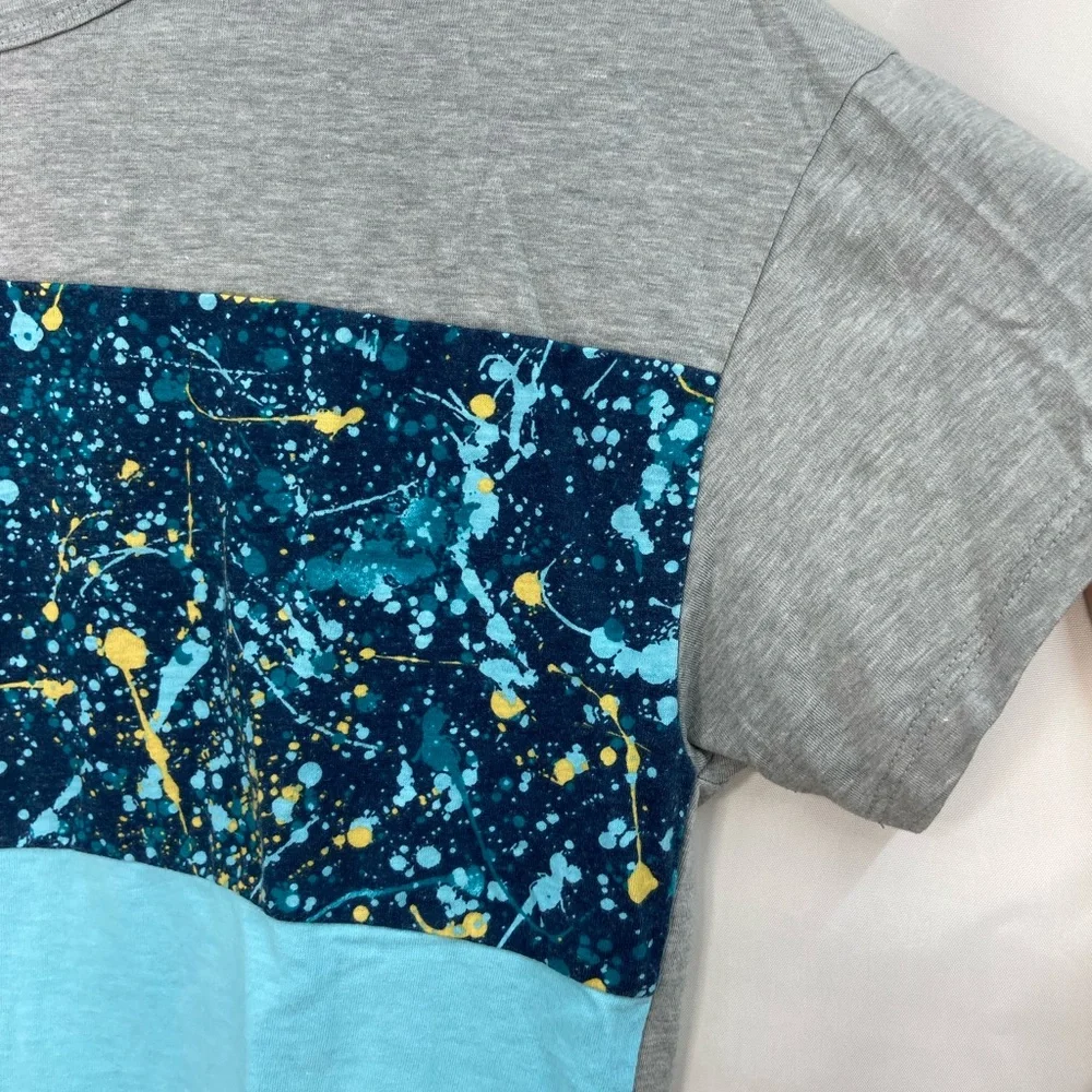 EUC Justice girl’s gray blue splatter tricolor short sleeve cropped summer shirt